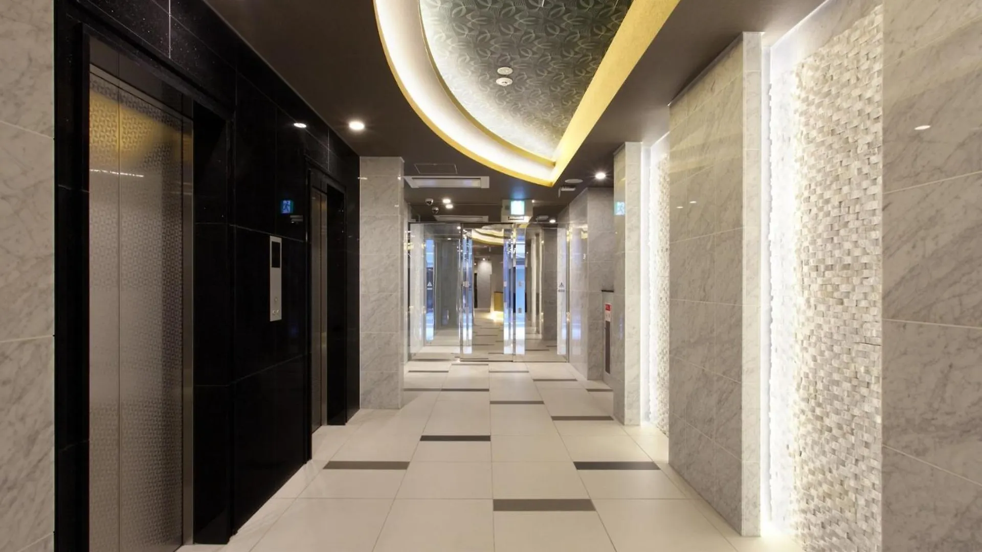 Nihonbashi Luxe Hotel - Vacation Stay 77598V Osaka